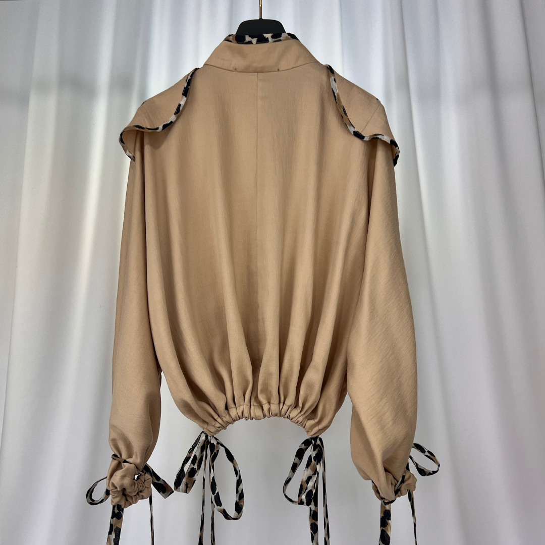 Eclat Sauvage Jacke mit Leopardenmuster Rueckansicht