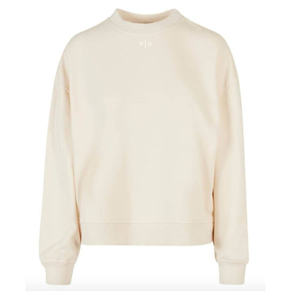 Sanftes Beige Sweatshirt aus der Candy Clouds Edition, mit weichem Baumwoll-Mix, klassischem Design und bequemen Schnitt. Perfekt für den Alltag – stylisch, gemütlich und vielseitig kombinierbar.